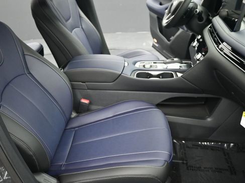 New 2026 INFINITI QX60 Sport w/ Dark Cargo Package image 15