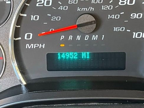 Used 2024 GMC Savana 2500 w/ Driver Convenience Package image 15