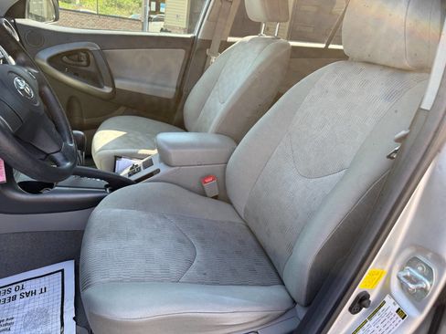 Used 2011 Toyota RAV4 4WD w/ Base L4 Extra Value Pkg image 9