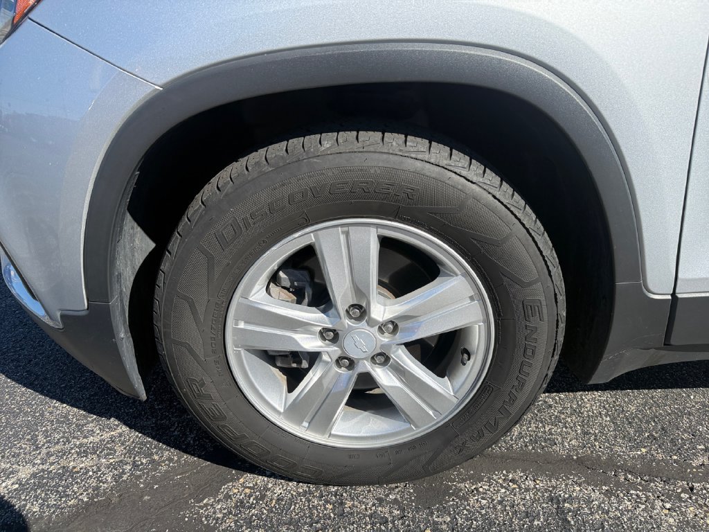 Used 2020 Chevrolet Trax LS w/ Tint and Cruise Package FWD image 24