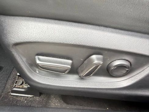 Used 2024 Toyota Camry SE w/ Convenience Package image 23