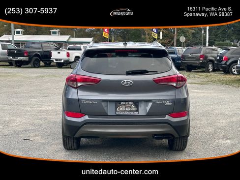 Used 2016 Hyundai Tucson Sport image 5