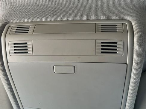 Used 2019 Volkswagen Tiguan S FWD image 17