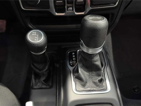 Used 2021 Jeep Wrangler Unlimited Sport image 18