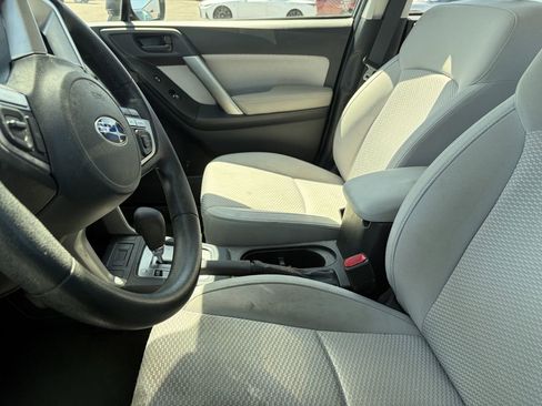 Used 2017 Subaru Forester 2.5i w/ Alloy Wheel Package AWD/4WD image 5