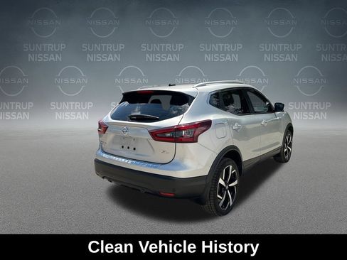 Used 2020 Nissan Rogue Sport SL FWD image 6