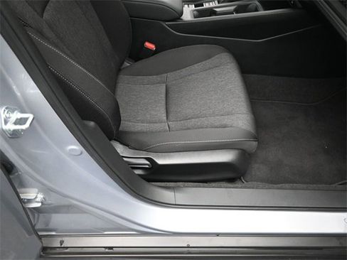 Used 2023 Honda Accord EX image 32