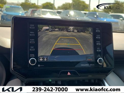 Used 2021 Toyota Venza LE AWD/4WD image 29