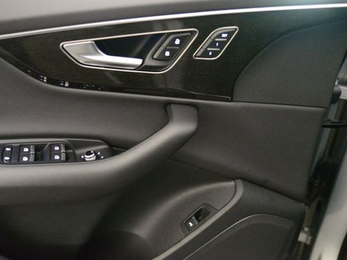 Certified 2023 Audi Q7 2.0T Premium image 25