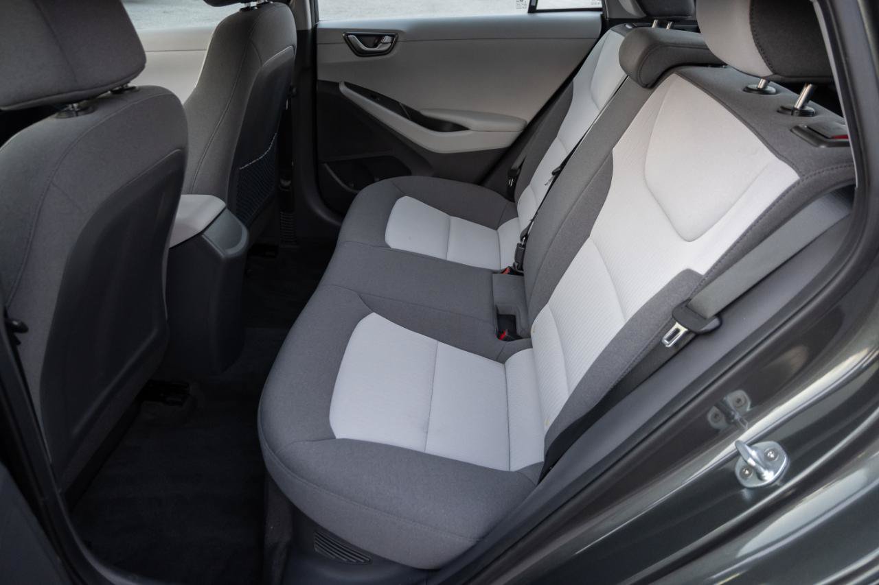 Used 2020 Hyundai Ioniq Blue FWD image 17