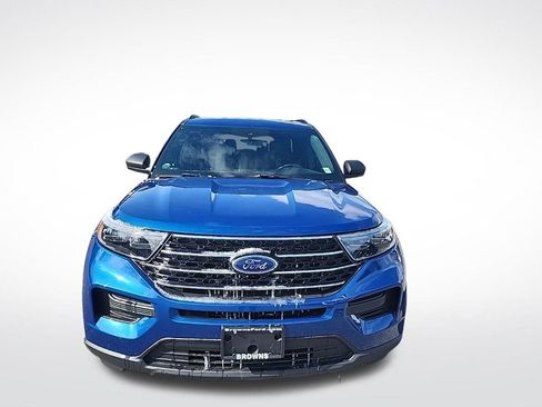 Used 2020 Ford Explorer XLT w/ Comfort Package image 3