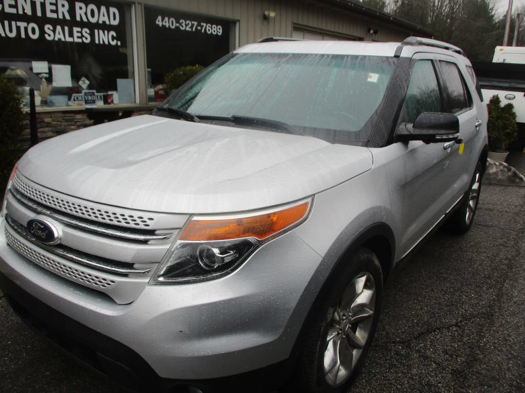 Used 2014 Ford Explorer XLT w/ Equipment Group 202A AWD/4WD image 1