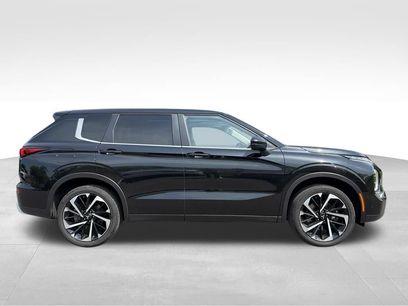Used 2024 Mitsubishi Outlander SE