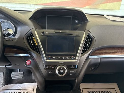 Used 2018 Acura MDX FWD image 13