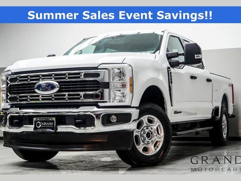 Used 2025 Ford F250 XLT AWD/4WD image 1