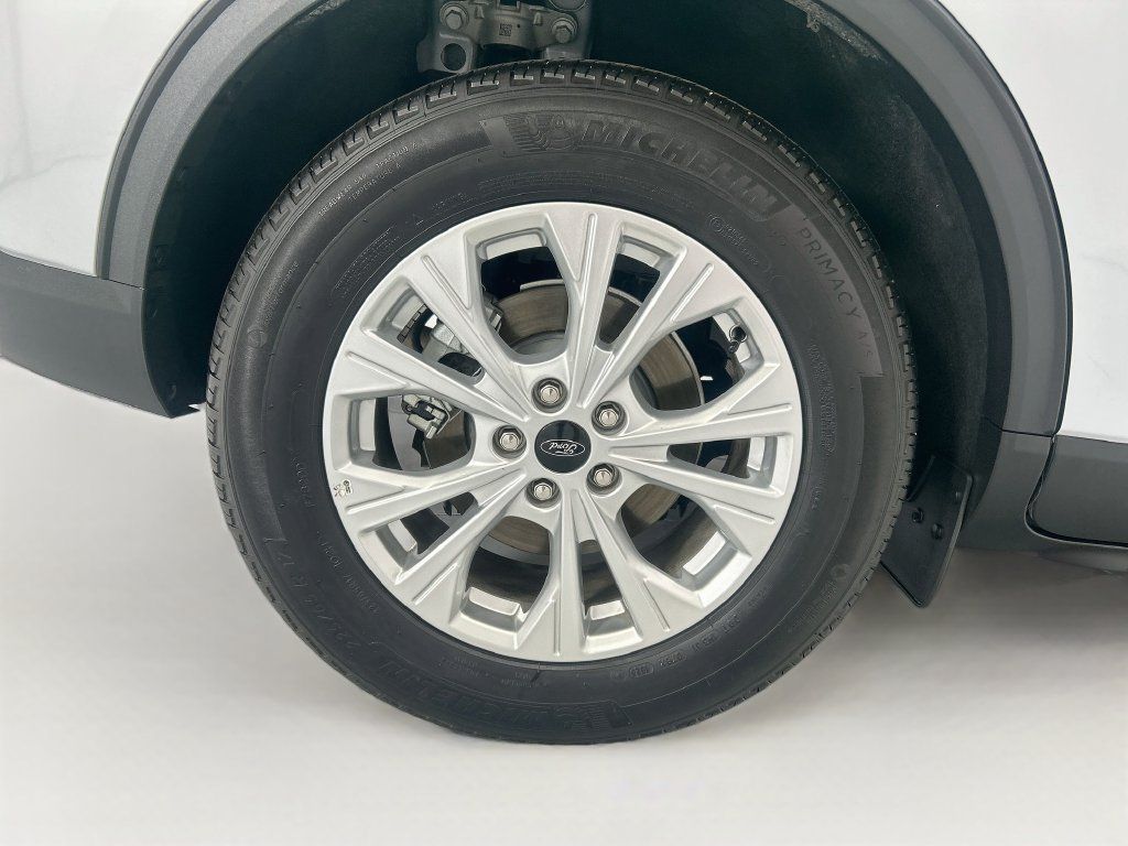 Used 2025 Ford Escape Active w/ Tech Pack #1 FWD image 32