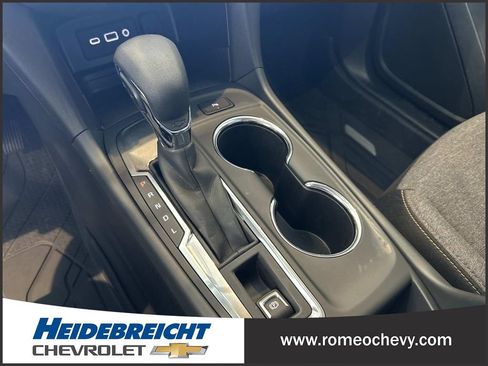 Used 2023 Chevrolet Equinox LT FWD image 24