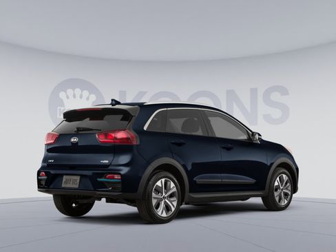 Used 2021 Kia Niro EX w/ Cold Weather Package image 4