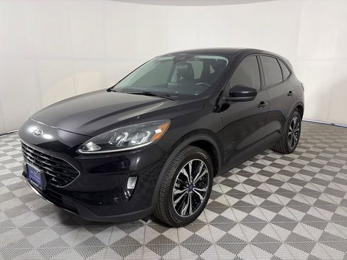 Certified 2022 Ford Escape SEL w/ SEL Stealth AWD Package image 3