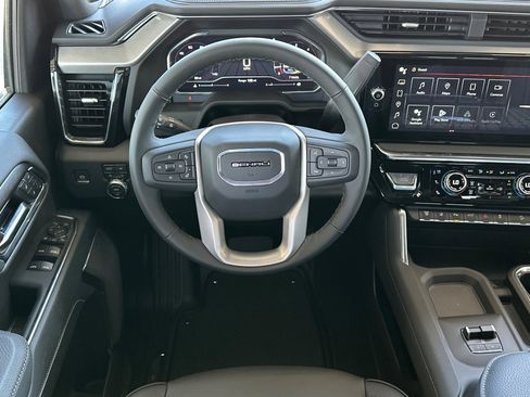 New 2025 GMC Sierra 2500 Denali w/ Denali Reserve Package image 15