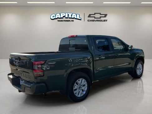 Used 2024 Nissan Frontier SV w/ SV Convenience Package image 5