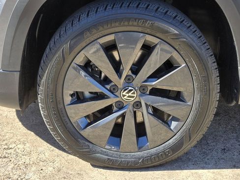 Used 2023 Volkswagen Taos S image 13