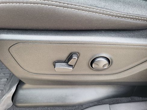 Used 2025 RAM 1500 Big Horn image 10