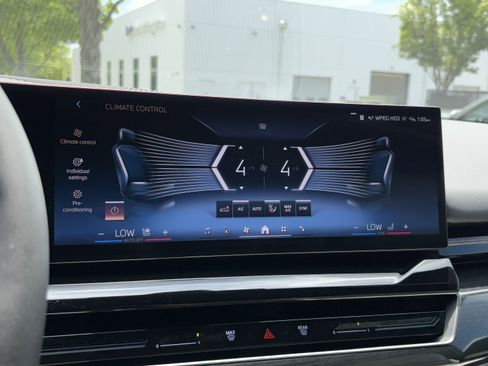 Certified 2026 BMW 530i w/ Premium Package RWD image 29