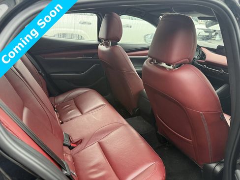 Used 2019 MAZDA MAZDA3 Premium image 13