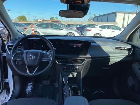 Used 2025 Buick Encore GX Preferred image 33