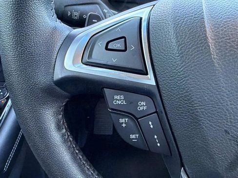 Used 2018 Ford Edge Titanium w/ Ford Safe & Smart Package FWD image 27