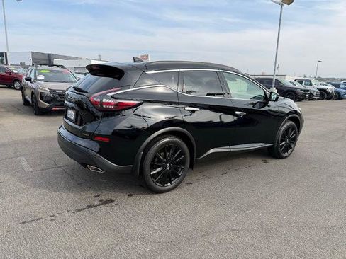Certified 2024 Nissan Murano SV w/ SV Midnight Edition Package FWD image 6