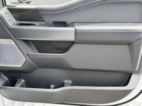 New 2025 Ford F150 Lariat w/ Equipment Group 501A Mid image 36