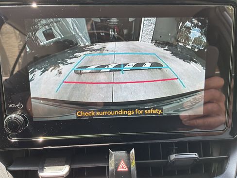 Used 2025 Toyota Corolla Cross LE FWD image 25