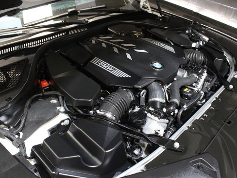 Used 2022 BMW M850i xDrive Convertible w/ M Carbon Exterior Package image 32