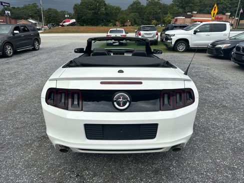 Used 2013 Ford Mustang Premium RWD image 14