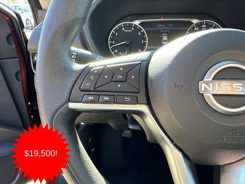 Used 2024 Nissan Sentra SV image 15