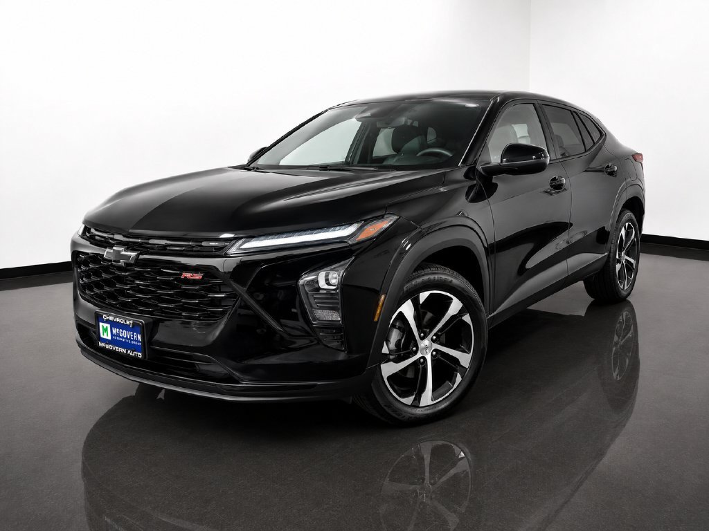 Used 2026 Chevrolet Trax RS w/ Driver Confidence Package FWD image 1