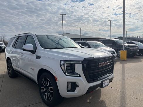 Used 2021 GMC Yukon AT4 w/ AT4 Premium Plus Package image 3