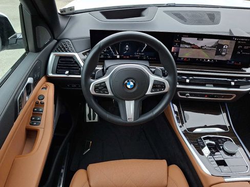 Certified 2024 BMW X5 xDrive40i w/ M Sport Package AWD/4WD image 12