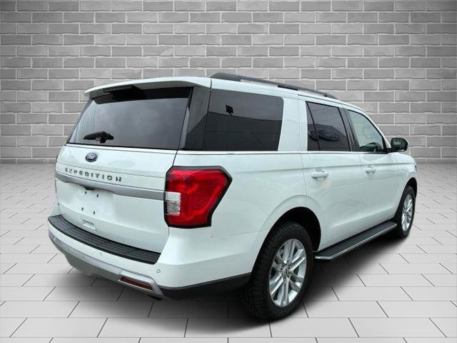 Certified 2023 Ford Expedition XLT AWD/4WD image 3