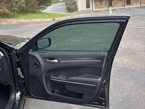 Used 2021 Chrysler 300 Touring L w/ Popular Equipment Group image 33