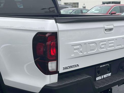 Certified 2024 Honda Ridgeline Sport image 10