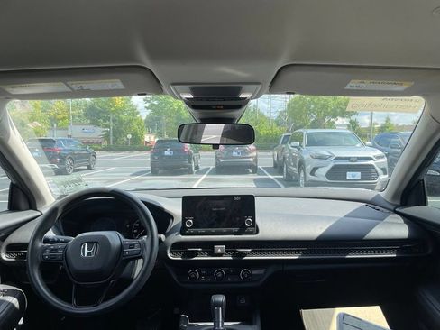 Used 2024 Honda HR-V LX image 5