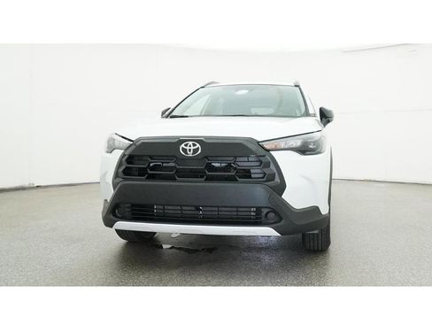 New 2026 Toyota Corolla Cross LE FWD image 31