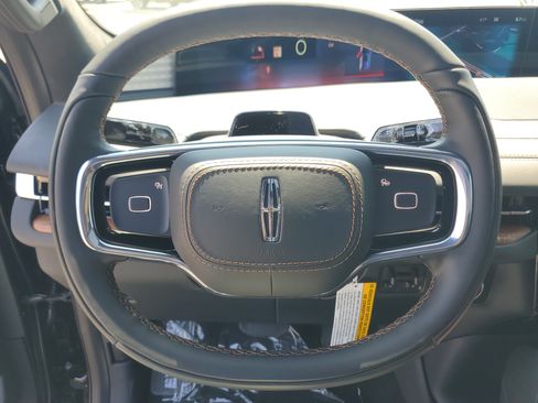 New 2026 Lincoln Navigator L Black Label AWD/4WD image 16
