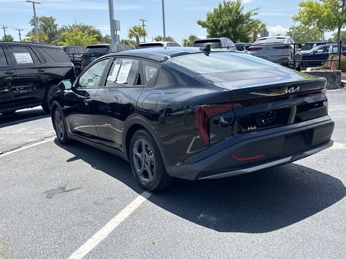Used 2025 Kia K4 FWD image 8