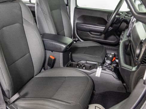 Used 2023 Jeep Gladiator Sport w/ Trailer Tow Package image 41