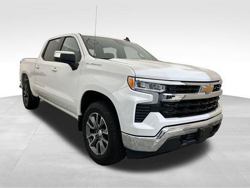 Used 2024 Chevrolet Silverado 1500 LT AWD/4WD image 9