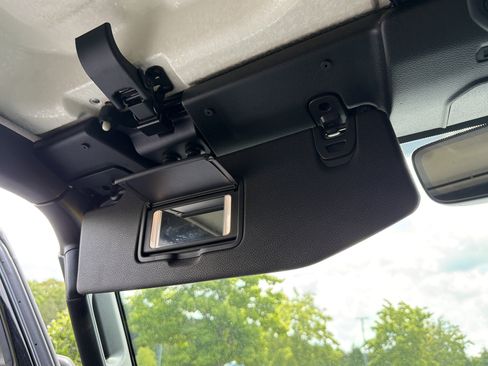 Used 2020 Jeep Wrangler Unlimited Sahara w/ Uconnect 4C Nav & Sound Group AWD/4WD image 27